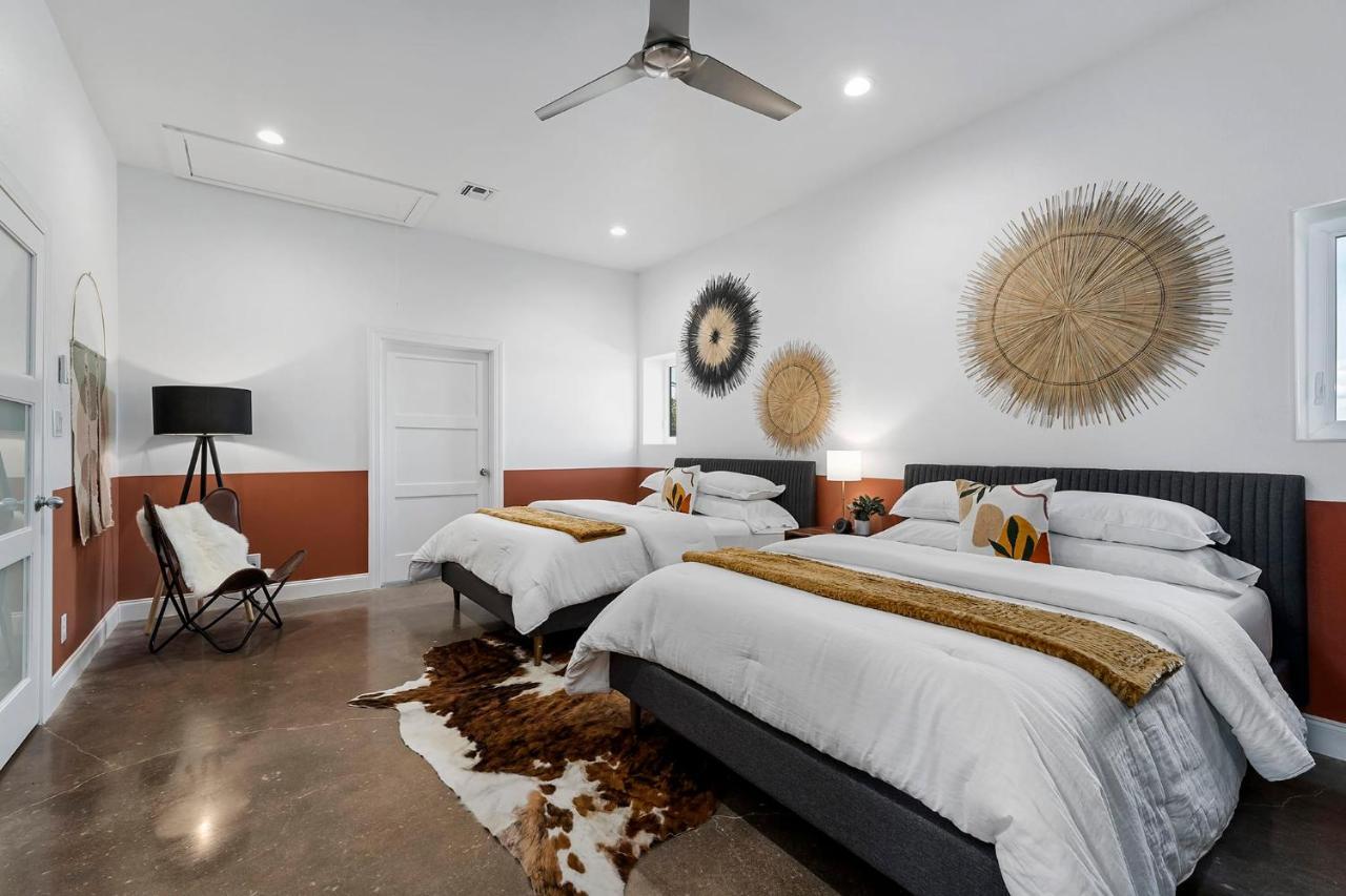 Container Haus Pet Friendly With Cowboy Pool Villa Fredericksburg Exterior photo